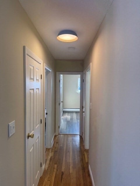 Building Photo - 10 Crescent Dr