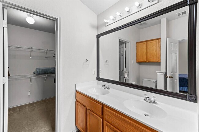 Building Photo - 1400 Orange Spice Ct