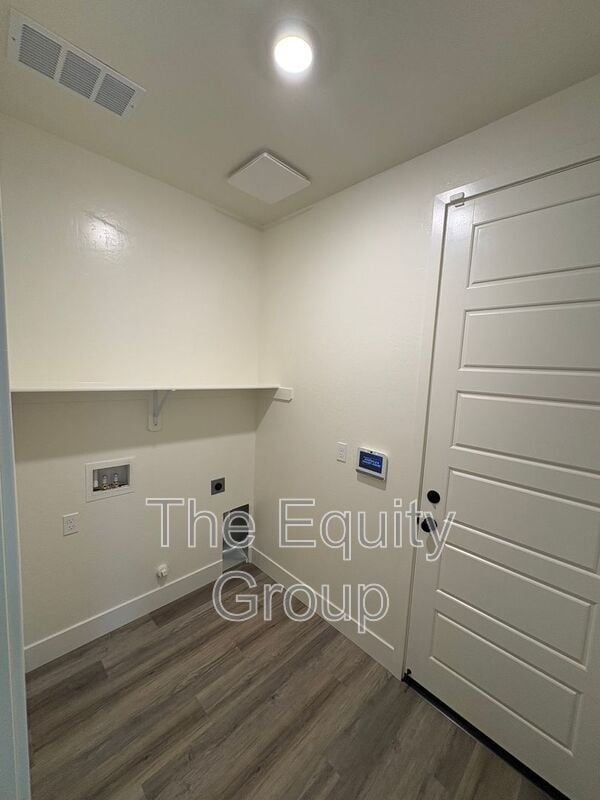 Building Photo - 2405 N Fontana St