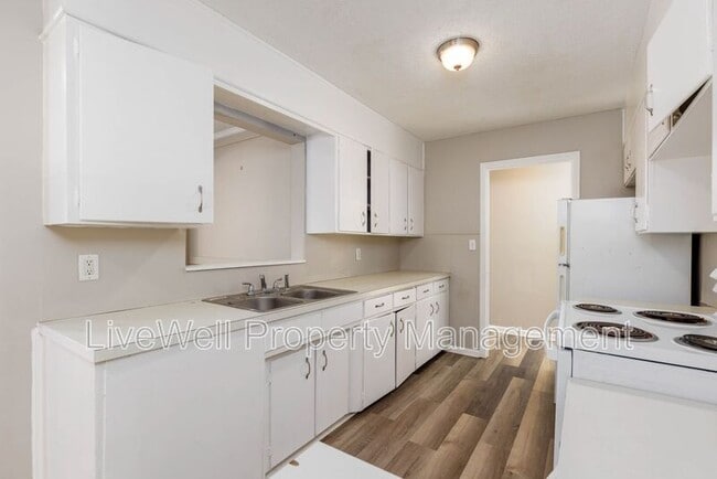 Building Photo - 1169 Dogwood Ln