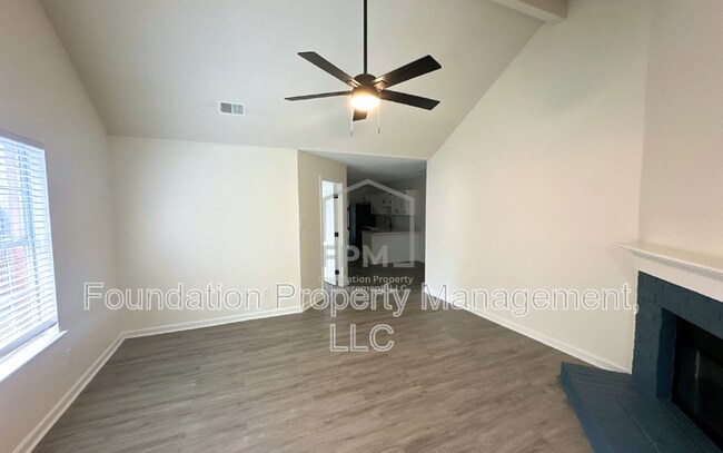 Building Photo - 1818 Winship Dr