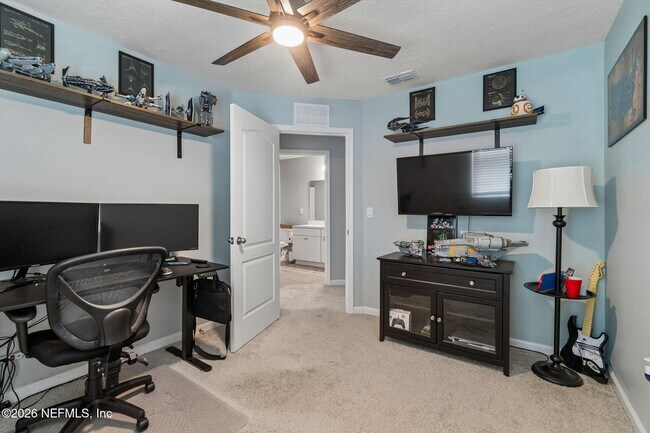 Building Photo - 49 Pasadena Dr