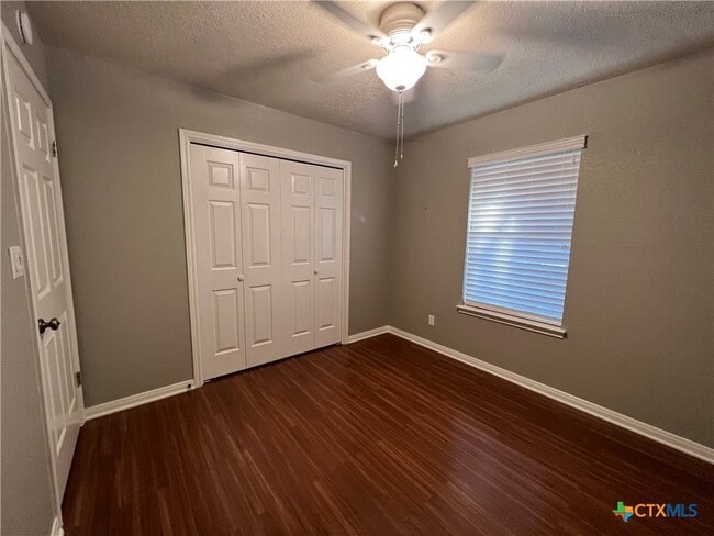 Building Photo - 1241 Rapids Rd