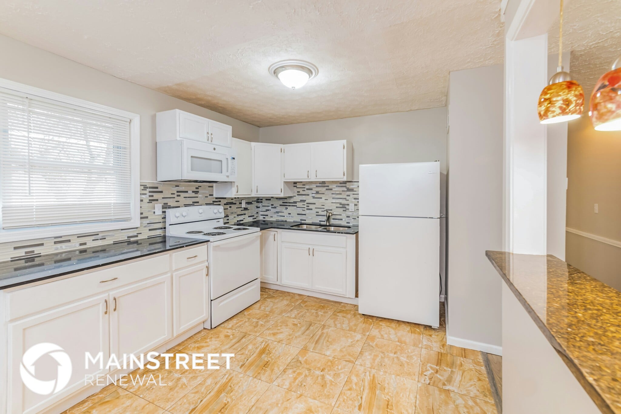 Building Photo - 5002 Seville Dr