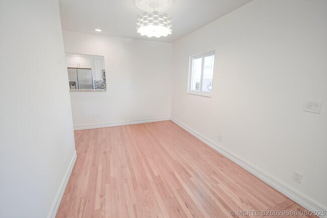 Building Photo - 3216 Karen Dr