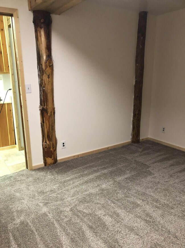 Building Photo - 2115 Ridge Ranch Rd