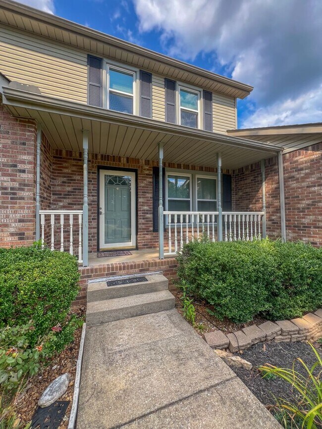 Building Photo - Gorgeous Single-Family Home! Large Deck, B...