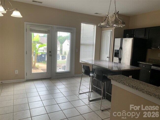 Building Photo - 13450 Delstone Dr