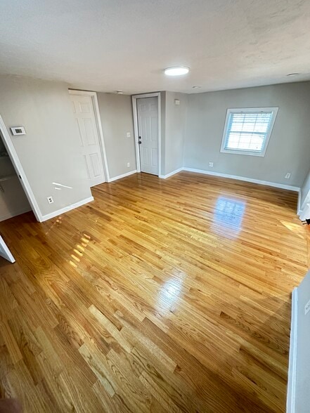 Living Room - 7 Race St