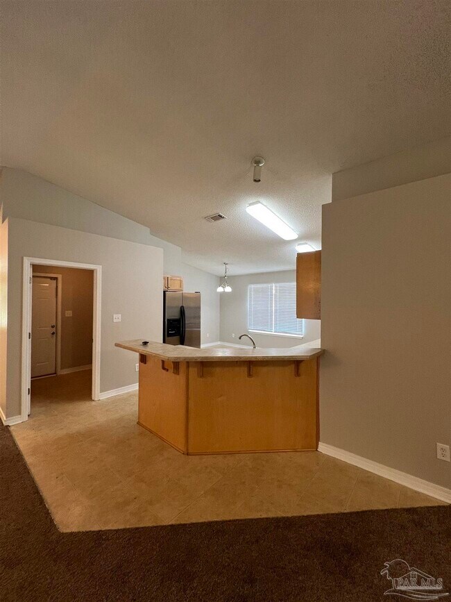 Building Photo - 10440 Millbrook Dr
