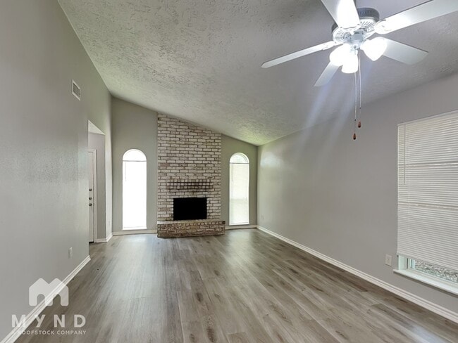 Building Photo - 12615 Enchanted Path Dr