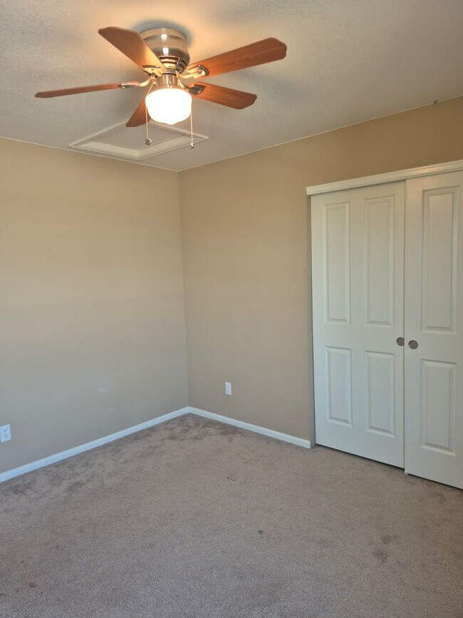 Building Photo - Spacious 5-Bed Home in Banning Lewis Ranch – Mountain Views