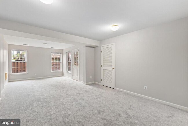 Building Photo - 13700 Barksdale Dr