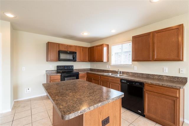 Building Photo - 5829 Mountain Bluff Dr