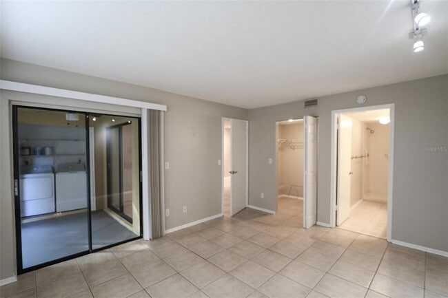 Building Photo - 4957 Puritan Cir