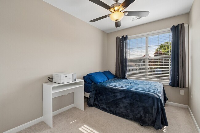 Building Photo - 63 Dorothy Ln