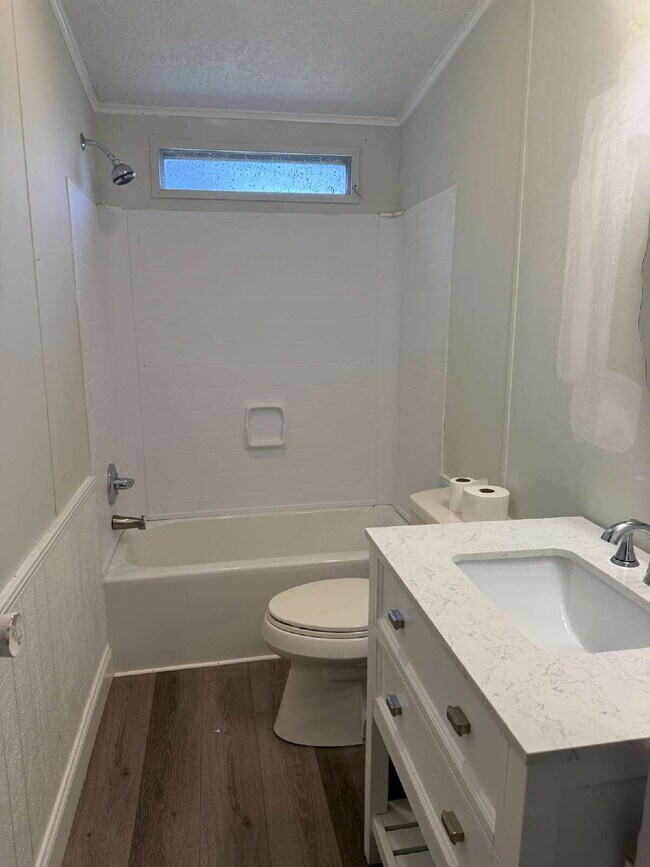 Building Photo - "Charming 3-Bed, 2-Bath Mobile Home Retrea...