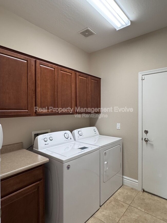 Building Photo - 27313 N 23rd Ln