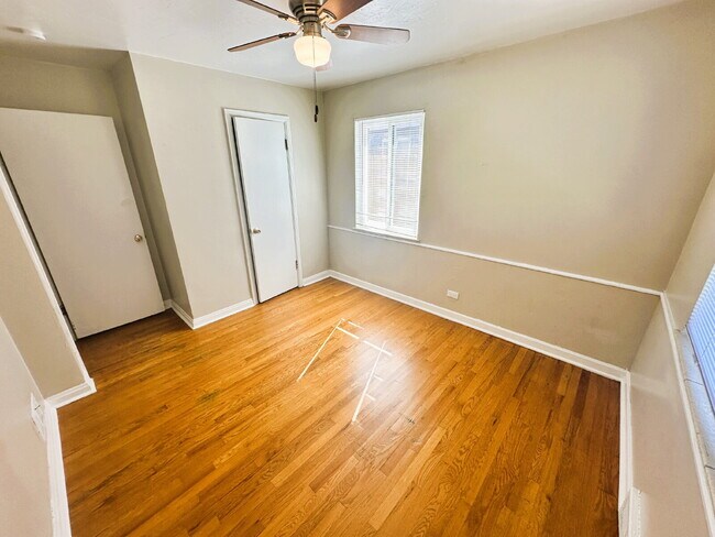 Building Photo - 3 Bed 1 Bath Ranch in North Park Hill! (Available Immediately)