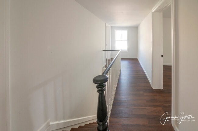 Building Photo - 213 N Main St