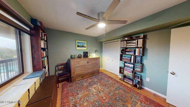 Building Photo - 520 Beach Blvd