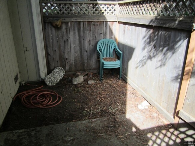 Building Photo - 1939 Windmill Cir