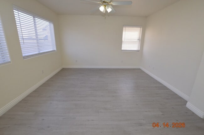 Building Photo - 9330 Cool Creek Ave