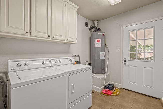 Building Photo - TCU-3518 Westcliff Rd