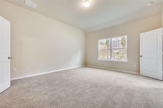 Building Photo - 3205 Ortman Dr