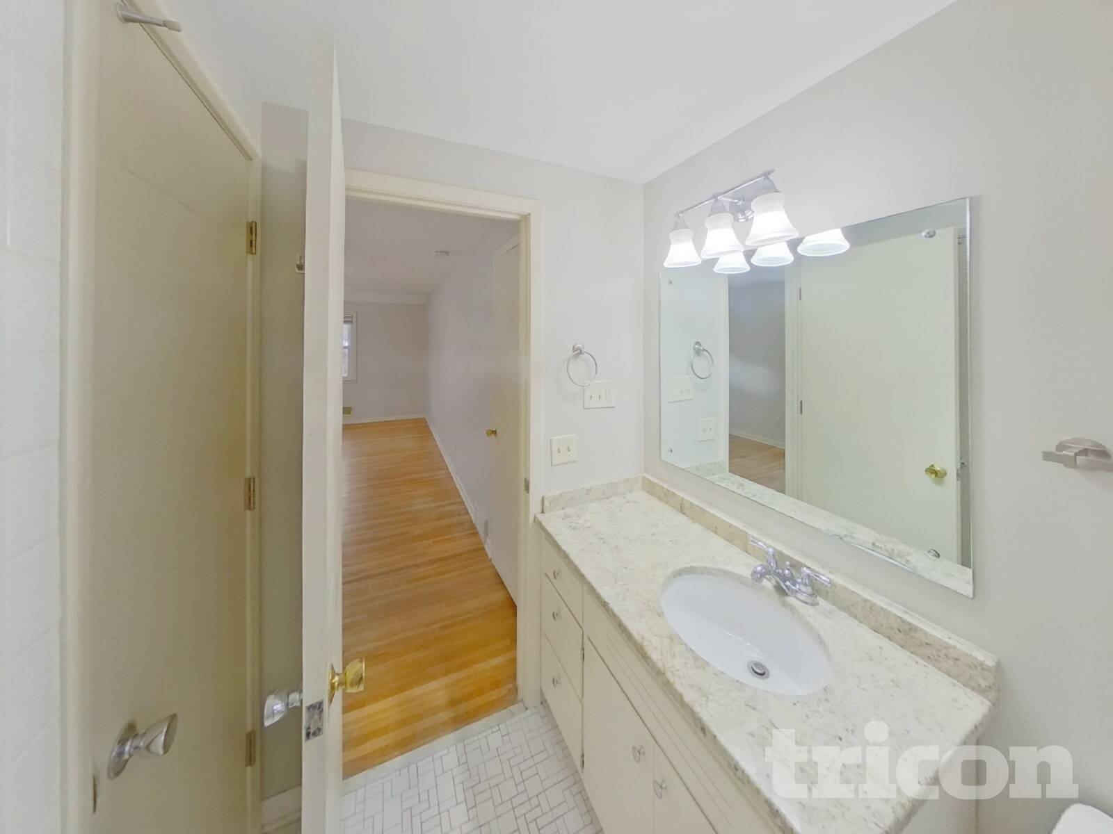 Building Photo - 13408 Colfax Ave S