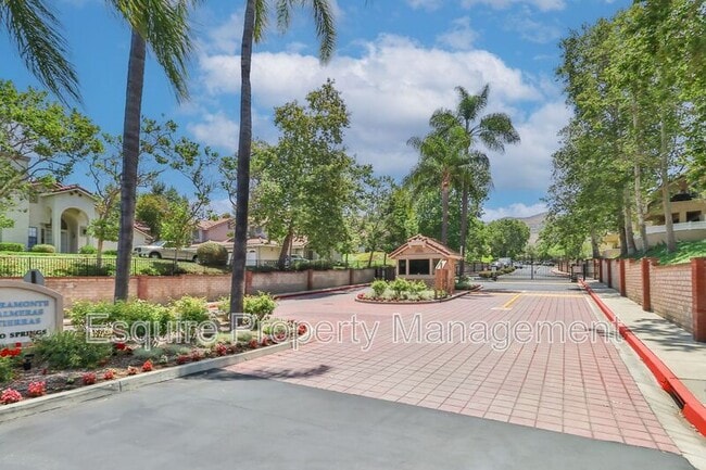 Building Photo - 5965 Paseo Encantada