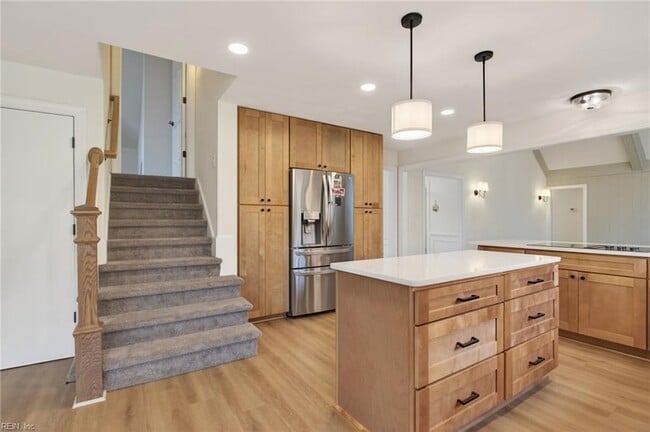 Building Photo - 7125 Grayfalcon Dr