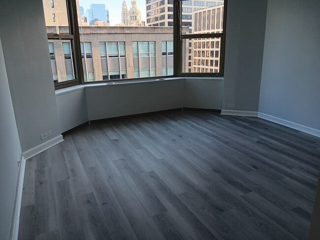 Building Photo - 535 N Michigan Ave