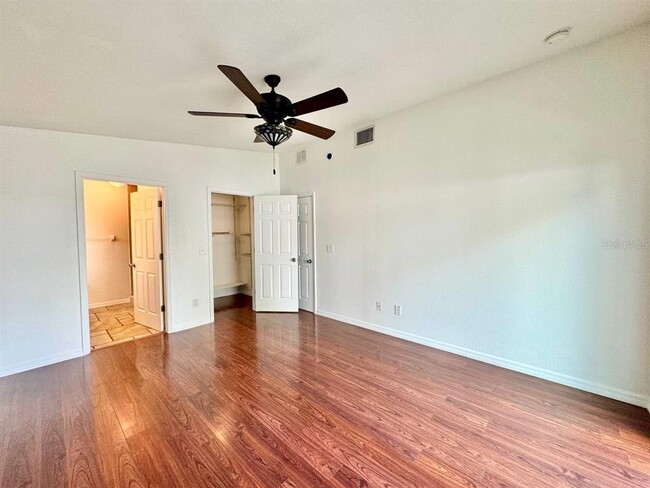 Building Photo - 809 W Hiawatha St