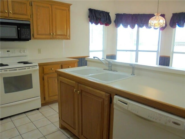 Building Photo - 1206 Windsor Pl