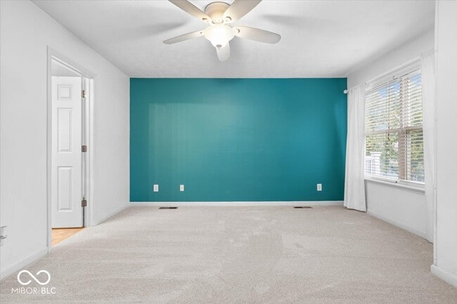 Building Photo - 2405 N Park Ave