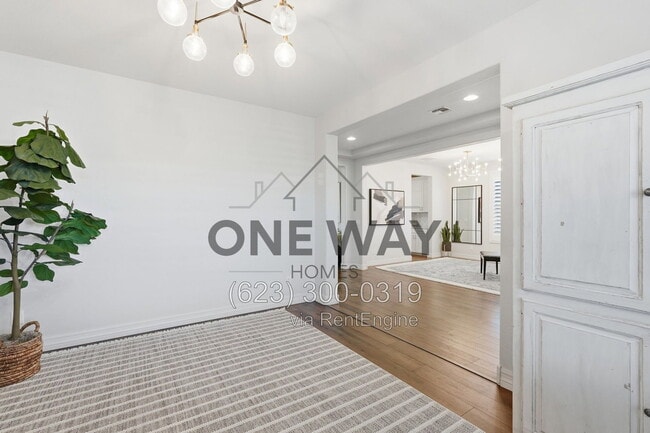 Building Photo - 5102 S Tatum Ln