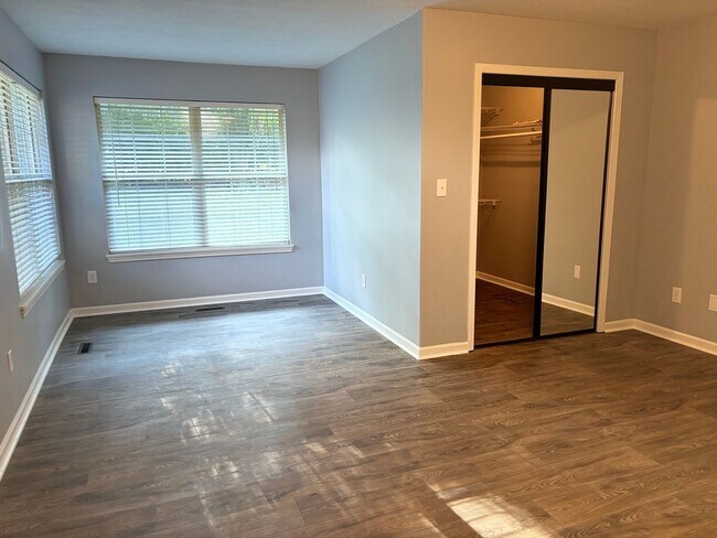 Building Photo - 3 Bedroom All Brick Home Southwest Springf...
