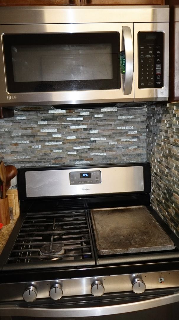 Building Photo - Modern 3 Bedroom 3 Bathroom Townhome in Imperial Beach.