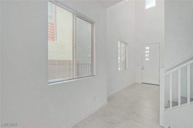 Building Photo - 2691 Chance Canyon St