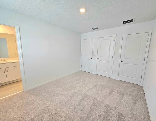 Building Photo - 3098 Skyline Lp