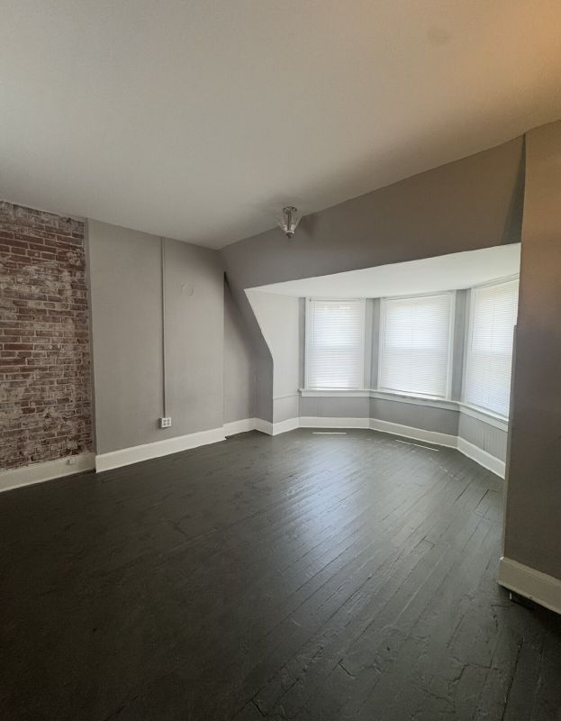 Building Photo - 3449 Crittenden St
