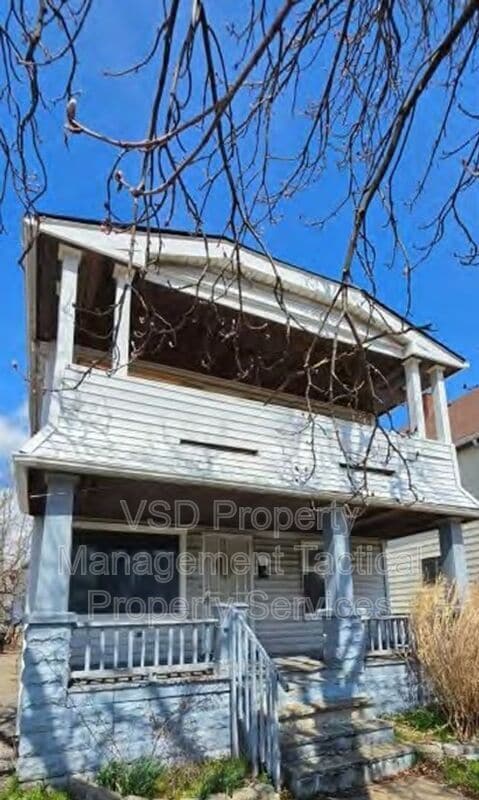 Building Photo - 11429 Lardet Ave