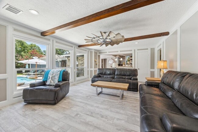 Building Photo - 4311 Meadowbank Dr