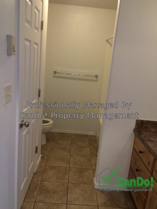 Building Photo - 165 Opal Ct