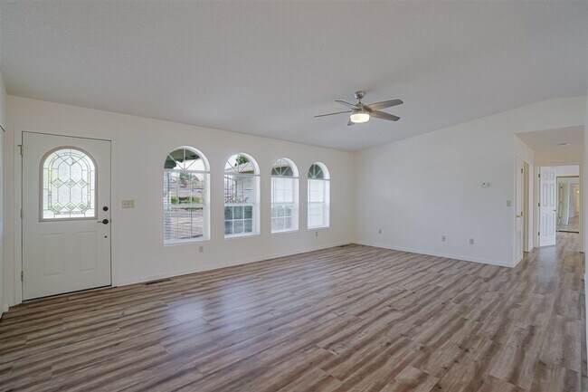 Building Photo - 11045 E Turquoise Cir