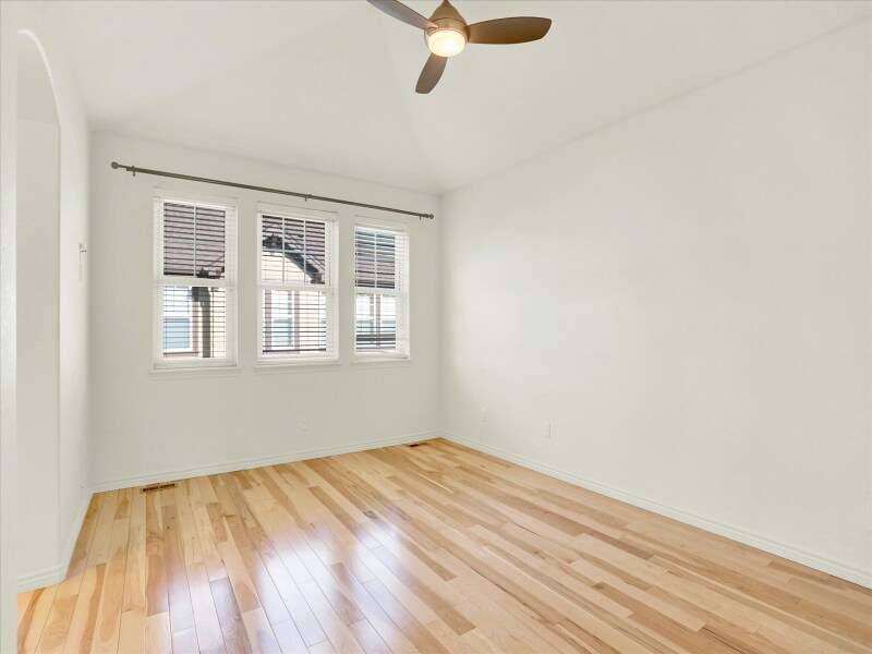 Building Photo - 5822 S Van Gordon Ln