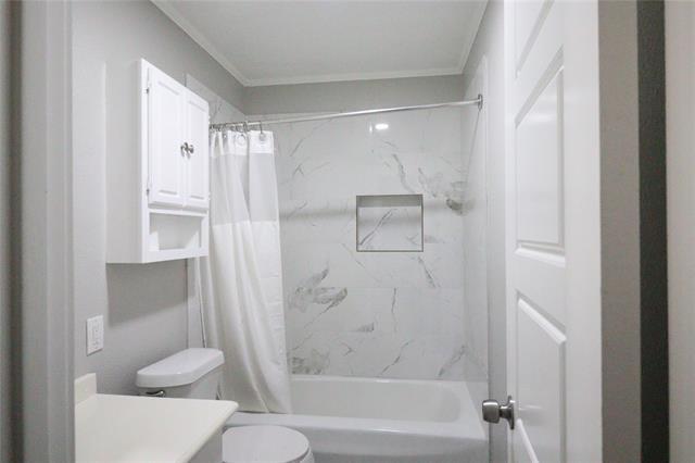 Building Photo - 107 Love St