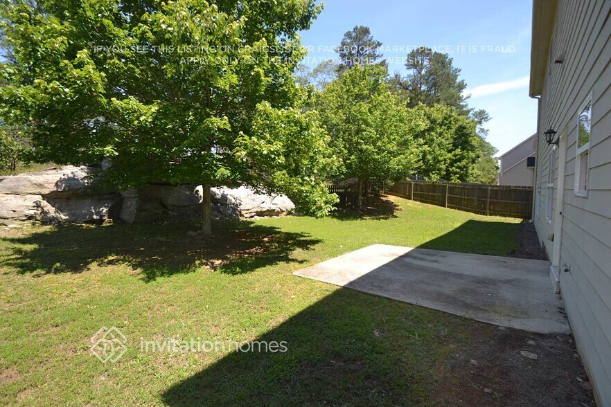 Building Photo - 882 Ashton Park Dr SE