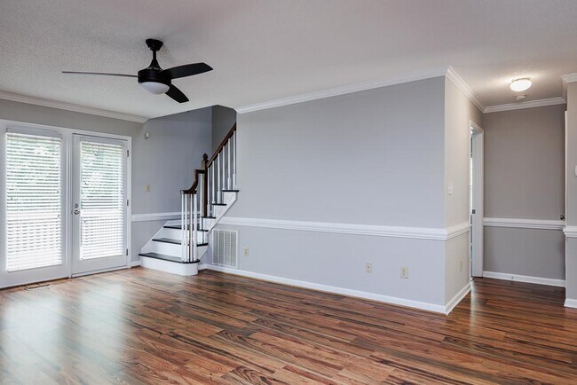 Building Photo - 3832 Doeskin Dr